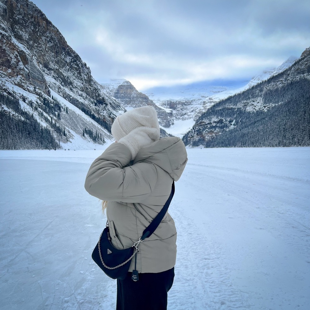 Meet your Posher, Hailey